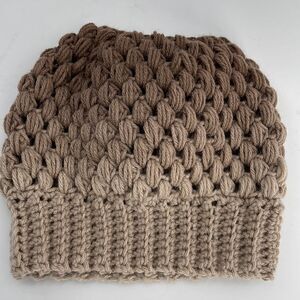Handmade Napper bun beanie ponytail stocking cap one size NEW brown tan cream